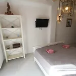 Elena Villa