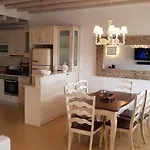 Villa Elena *